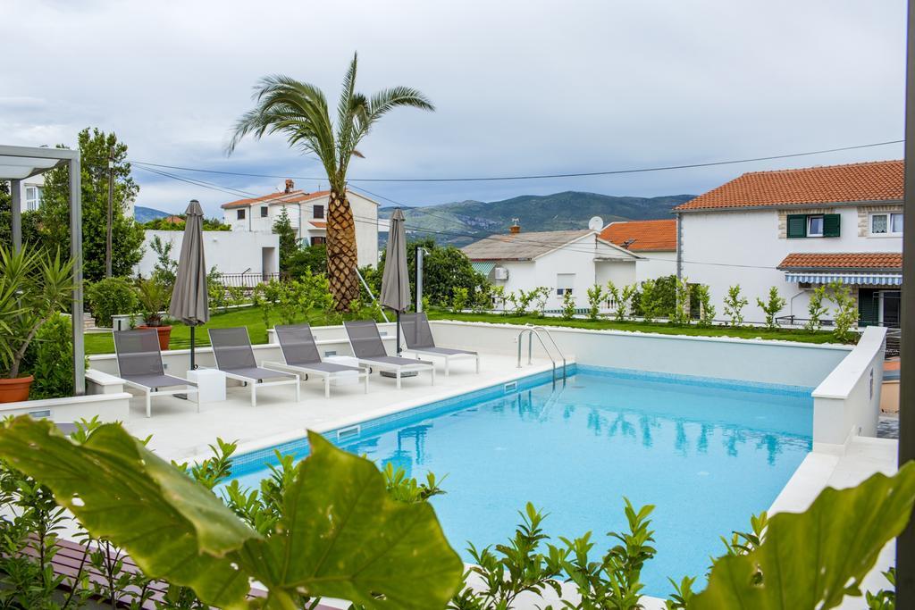 Apartments Bago Trogir Extérieur photo