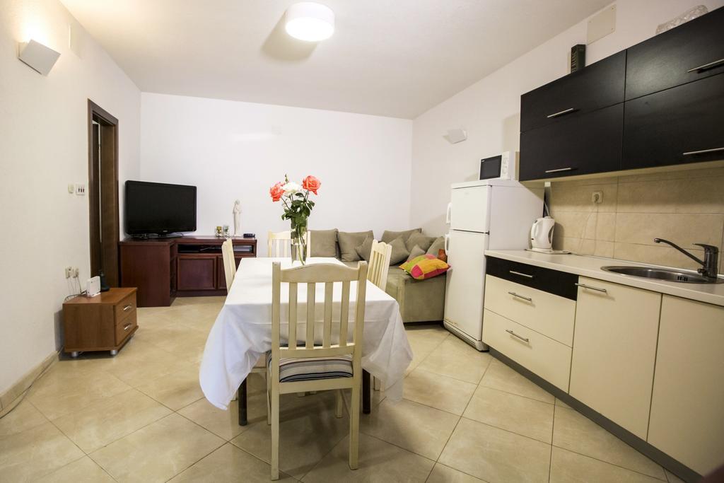 Apartments Bago Trogir Extérieur photo