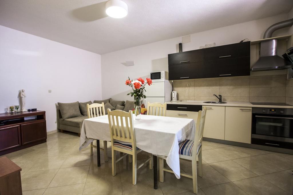 Apartments Bago Trogir Extérieur photo