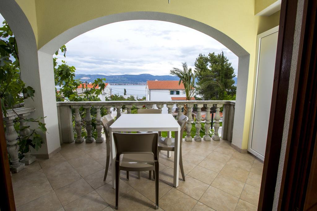 Apartments Bago Trogir Extérieur photo
